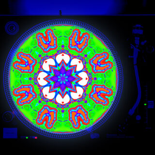Psyche Out - GLOW SERIES Turntable Slipmat