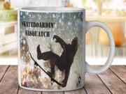 Skateboard Bigfoot Sasquatch - Coffee Mug